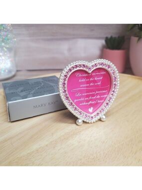 NEW Mary Kay Pink Crystal Rhinestone Picture Frame With All My Heart Memories SM